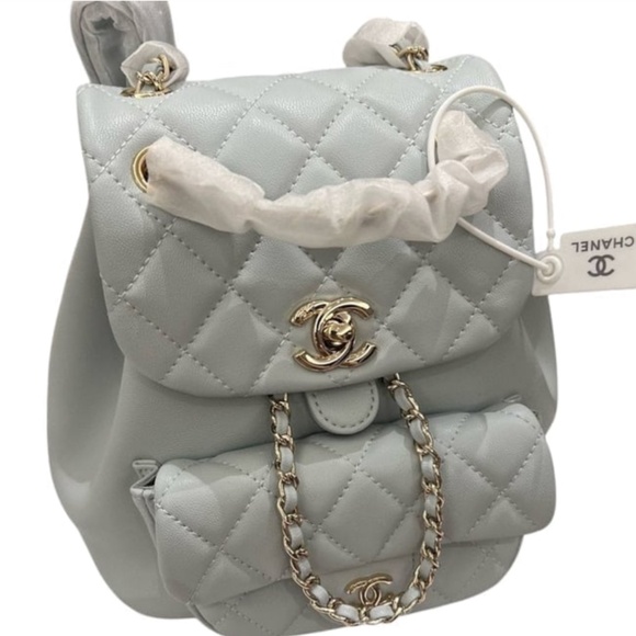 Gorgeous Backpack Or Purse - Picture 2 of 12